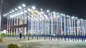 🔥แท้100%🔥ไฟโซล่าเซลล์ ไฟถนนโซล่าเซลล์ ไฟภายนอกอาคาร solar light LED ไฟถนนสวนพลังงานแสงอาทิตย์ 50000W 100000W กันน้ำ IP67 ป้องกันฟ้าผ่า สปอร์ตไลท์ ไฟโซล่าเซล หลอดไฟ led