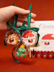 Christmas Ball Building Blocks Ornament DIY Micro Particle Santa Claus Figurine Gift for Boys And Girls Classmates Birthday Present