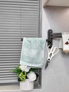 MOSHANG | Rotating Multi-bar Towel Rack