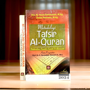 Buku - Metodologi Tafsir Al-Quran Strukturalisme Semantik Semiotik dan Hermeneutik - Dra. Hj. Yayan Rahtikawati M. Ag dan Dadan Rusmana M.Ag - Penerbit Pustaka Setia - Mimbookstore