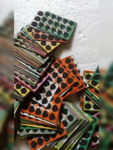 gosokan bom / isi 2000 pcs 15 titik blok hitam / krisna tom mainan anak / mainan berhadiah