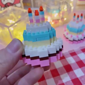 🎂ของขวัญวันเกิดสุดคิวท์! ตัวต่อเลโก้ไมโคร เค้กคิตตี้&คูโรมิ DIY ของขวัญเซอร์ไพรส์เพื่อนรัก