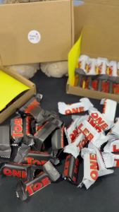 TOBLERONE TINY WHITE-BLACK (12PCS)
