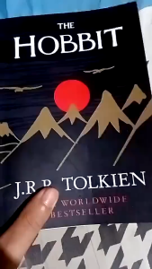 The Hobbit and the Lord of the Rings (4 Books)The Fellowship of the Ring The Two Towers