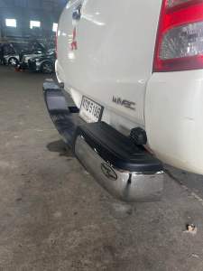 กันชนท้าย เหล็กชุบโครเมี่ยม ทรงปีกนก พร้อมยางกันลื่น มิตซูบิชิ ไทรทัน ออล นิว 2014-2018 // 2019-2022 แคป / สี่ประตู / ตอนเดียว ช่วงยาว + ช่วงสั้น