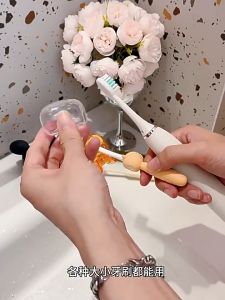 4pcs Toothbrush Holder Clips Plastic Toothbrush Head Covers Protective Caps toothbrush protective organizer Travel Germproof Toothbrush Protective Cover Brush Cover Protective Cover Plastic Clip Portable Travel