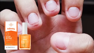 Wiieey Nail Biting Deterrent Polish 15ml for Kids Adults - Bitter Taste Stop Nail Biting Treatment Anti Bite Nail Polish with Hydrolyzed Keratin Stronger Nails Nail Care Solution