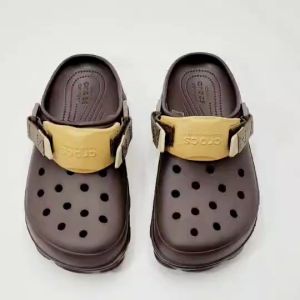 Crocs Classic All Terrain Clog รองเท้าลำลอง - ประเภท รองเท้าลำลอง สไตล์ Crocs