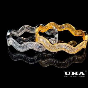 V471 Vòng tay nữ đính đá baguete cao cấp sáng lấp lánh UHA