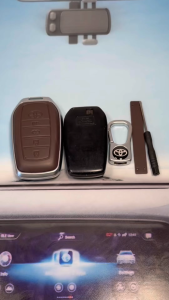 Cover Kunci Toyota Hilux GR Sport Fortuner GR Sport 2022 - 2024 Leather Key Cove Case Accessories