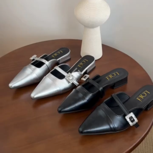 Sepatu Mules Wanita Elegan Hak Pendek 4cm – Pilihan Warna Black & Silver | Slip On Fashion Import
