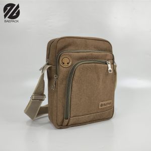 Baepack Tas Selempang Kanvas Cowok Dengan Lubang Headset Argo Cokelat Muda