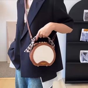 กระเป๋าสะพายข้างผู้หญิง puสวยมาก 3 ใส่โทรศัพท์ยิ่งของได้