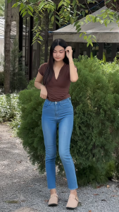 กางเกงยีนส์ผู้หญิง ทรงกระบอกเล็กกึ่งทรงขาเดฟ ผ้ายืด กระชับหุ่นเก็บทรงสวย สวมใส่สบาย มี 7 ไซส์ ให้เลือก 🔥จัดส่งในไทย🔥