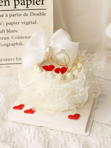 Beautiful Pearl Edge Cake Decoration for Valentines Day Festival Celebration Romantic Love Cookie Baking Mold Plugin