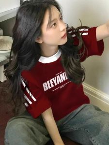 เสื้อยืดแขนสั้นผ้าฝ้ายแท้สไตล์อเมริกันย้อนยุคสำหรับผู้หญิง ทรงหลวม 3 แถบ ทรงพอดีตัว สไตล์เกาหลี เสื้อผ้าทำงาน