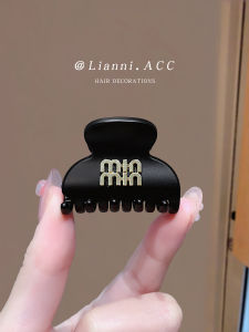 Princess Style Letter Hair Claw Clip Small Size for Thin Hair Half up Bun Hair Clip Women Side Bangs Clamp Acrylic Material