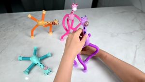 Telescopic Suction Cup Giraffe Toy With Lights Pop Tubes Fidget Toys Stress Relief Toys