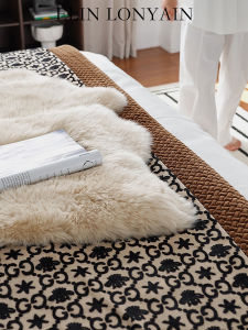 ELIN LONYAIN | Luxurious New Zealand Wool Seat and Floor Pad