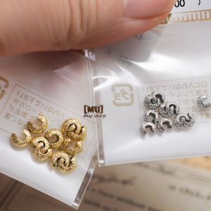 อุปกรณ์ทำเครื่องประดับ DIY ทองแดงชุบทอง ลูกปัด C ด้าน หัวเข็มขัดรูปจันทร์ 10 ชิ้น บรรจุภัณฑ์เดิม เครื่องประดับแฟชั่น