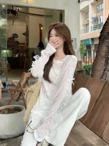 เสื้อยืดแขนยาวกันแดดสำหรับผู้หญิง ทรงหลวม ดีไซน์โบว์ผีเสื้อ แฟชั่นฤดูร้อน 2024 เสื้อยืดคอตตอนผสมโพลีเอสเตอร์ ทรงปกติ