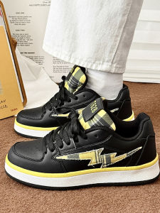 Black Skate Shoes Mens 2025 New Autumn Versatile Trendy Student Lightning Shoes Dequn Shoes Casual Comfortable Sporty