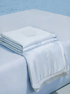 Mercury Bedding Silk Cool Summer Quilt Washable Thin Quilt