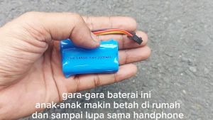Baterai RC & Remot Control Charger Type Li-ion 14500 3000mAh 7.4volt Soket Hitam 3 PIN