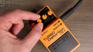 เอฟเฟคกีตาร์มือ2 BOSS DS-2 TURBO DISTORTION สภาพนางฟ้า สินค้าคุณภาพ พร้อมใช้งาน เกรด AAA