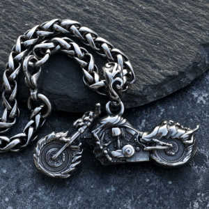 สร้อยคอไททาเนียมสุดเก๋สำหรับผู้ชาย สไตล์ฮิปฮอป สร้อยคอจักรยานยนต์แบบย้อนยุค สไตล์สตรีท โซ่แบบปรับได้ สร้อยคอสุดเท่