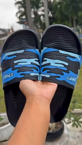 SUKA✅Selipar Lelaki Anti Slip Soft Cushion Men Sandals Slippers Size 40-45 Lightweight Casual Rumah Outdoor Ready Stock MY 66889