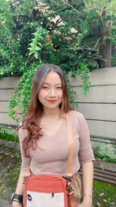 Tapaxco Tas Slempang Pria Miskha Tas Wanita Slempang Local Brand Free 2 Pin Random