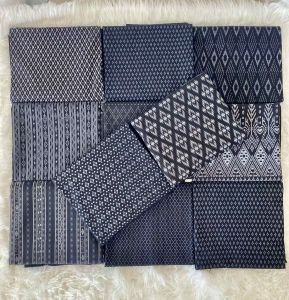 ผ้าถุงพิมพ์ลาย เนื้อผ้าฝ่าย รุ่นพิม ขาว ดำ (ยังไม่เย็บ) (ส่งเร็ว)