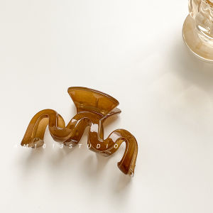 Am1013กิ๊บหนีบผมรูปคลื่นกิ๊บหนีบผมรูปปลาฉลามกิ๊บหนีบผมด้านหลังศีรษะกิ๊บติดผมใส่อาบน้ำแบบเรียบง่ายเรียบหรูแบบเน็ตไอดอลใส่ช่วงฤดูร้อนสำหรับผู้หญิง