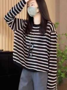 Áo Thun Dệt Kim Dài Tay Kẻ Sọc Thiết Kế Độc Đáo Cho Nữ Xuân Thu Ngắn Thường Ngày Không Có Thương Hiệu Phong Cách Hàn Quốc