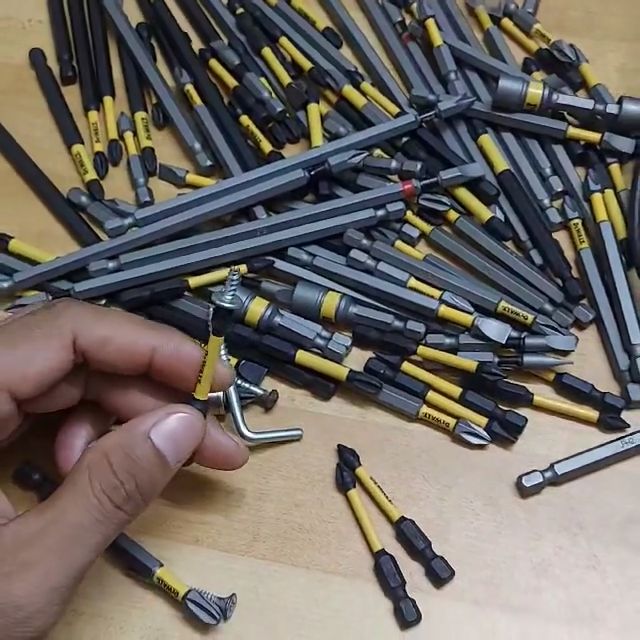 Mũi vít Dewalt các loại đủ size thông dụng PH1 PH2 PH3 SL6 có từ ...