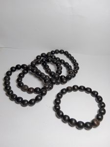Gelang kayu kelor hitam model bulat