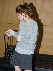 KUHNMARVIN | Áo Blouse Nữ Tay Trumpet Hai Màu Giả Dạng Hai Mảnh