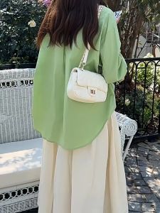 Tas Wanita Terbaru: Trend Fashion Saat Ini