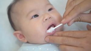 ICHI ผ้าก๊อซทำความสะอาดช่องปากเด็ก ผ้าก๊อซสเตอไรส์ ที่เช็ดลิ้นเด็ก ชนิดแท่ง รุ่นหัวเกลียว/แบน