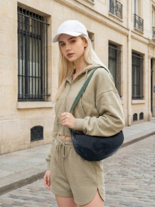 LeSportsac | Versatile Crossbody Underarm Bag