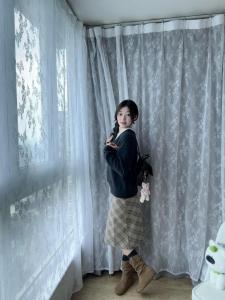 กระโปรงสั้นลายสก็อตสไตล์อเมริกันย้อนยุคสำหรับผู้หญิง ฤดูใบไม้ร่วง/ฤดูหนาว 2024 กระโปรงทรงตรงเอวสูง ทรงหลวม กระโปรงทรงเอ