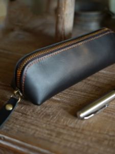 กระเป๋าใส่ปากกาหนังวัวแท้ทำมือขนาดใหญ่ กระเป๋าใส่ปากกาสตีลสไตล์วินเทจ กระเป๋าใส่ปากกาสตีลแท้แบบย้อมด้วยธรรมชาติ