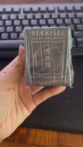 Kem mắt Sekkisei CLEAR WELLNESS Vitalizing eye cream (15g) - Nhật Bản