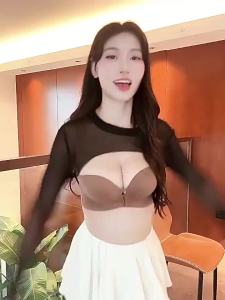 YIFAFA Push Up Bra(Buy 1 Take 1) Strapless Front Buckle Underwear Womens Thick Cup Super Gathered Push Up Bras Wireless Soft Anti-slip Bobo Chest Brassiere【Delivery 2-3 Days】