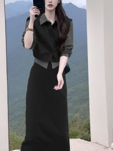 ชุดกระโปรงสั้นลายทางหรูหรา ชุดสองชิ้นแฟชั่นฤดูใบไม้ร่วง 2024 กระโปรงสั้นผู้หญิง แขนยาว คอโปโล โพลีเอสเตอร์ 100%