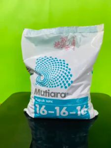 Pupuk NPK MUTIARA 16-16-16  biru dari meroke  terbaikkk!!