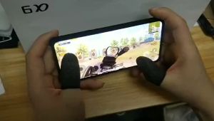 Gaming Finger Sleeve,Sweatproof Anti Slip Reusable Breathable Strong and Durable Comfortable to Wear Lightweight Easy to Carry 1 Pair Professional Wear-Resisting High Sensitivity for Touchscreen Finger Cots