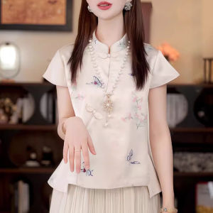 WANGGONGZHU | เสื้อเชิ้ตผู้หญิงคอตั้งแขนสั้นผ้าไหมไหมพรมสไตล์จีนใหม่ฤดูร้อน 2025 เสื้อเชิ้ตผู้หญิงทรงหลวมสบายๆ สไตล์เกาหลี