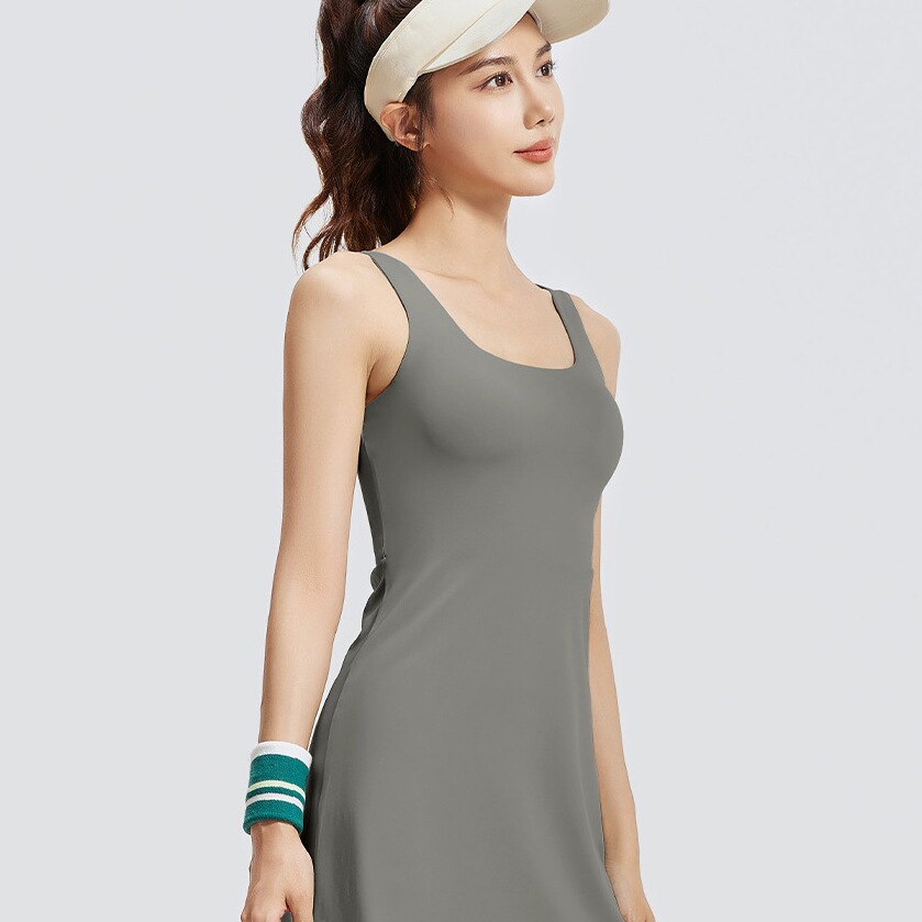 Mặc Quần Thể Thao Chạy Bộ Mà Vẫn Bị Đau Lưng: Nguyên Nhân Và Giải Pháp Từ Váy Thể Thao Showcai